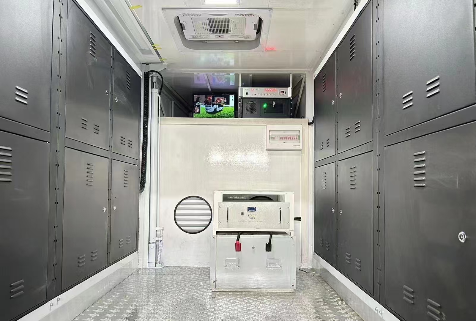 欧瑞双向多功能逆变器在车载系统中的运用